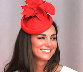 Кейт Миддлтон не понравился подарок Ким Кардашьян. Кейт Миддлтон не понравился подарок Ким Кардашьян.