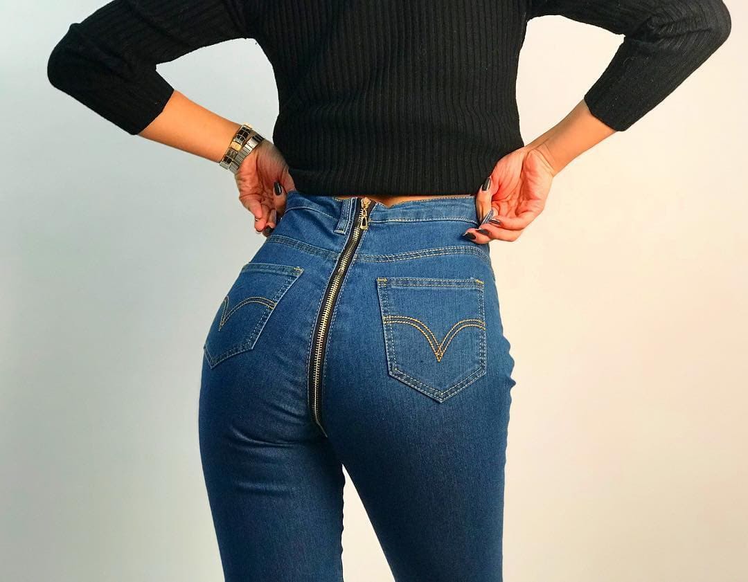 Ксения Бородина показала джинсы для модниц