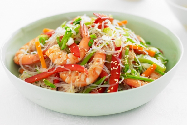 Вкусный и легкий: вьетнамский салатик из креветок