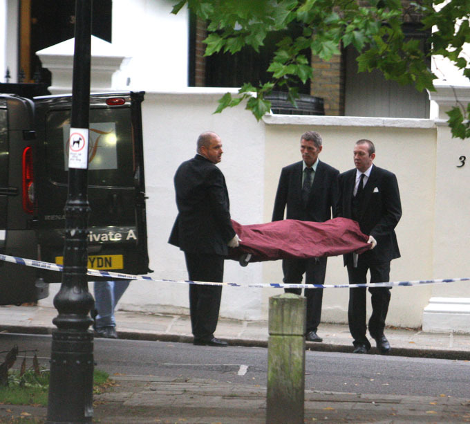 Смерть британской певицы Эми Уайнхаус: закономерная трагедия?