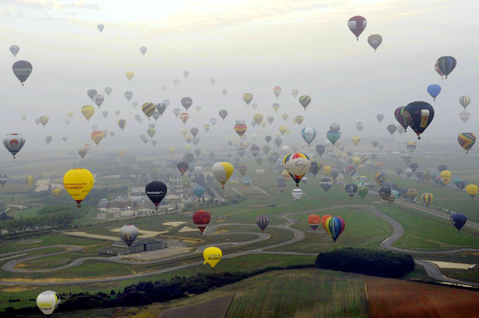 Во Франции установлен рекорд полета на воздушных шарах