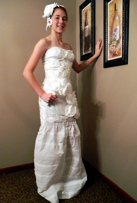 Свадебные платья из туалетной бумаги