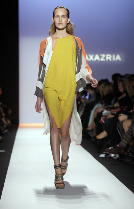 Неделя моды в Нью-Йорке: BCBG Max Azria