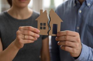 Алименты без развода: мифы и правда о выплатах в законном браке