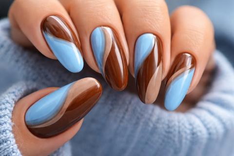 Эффект голого ногтя: архитектурный маневр в маникюре позволяет не посещать салон целый месяц