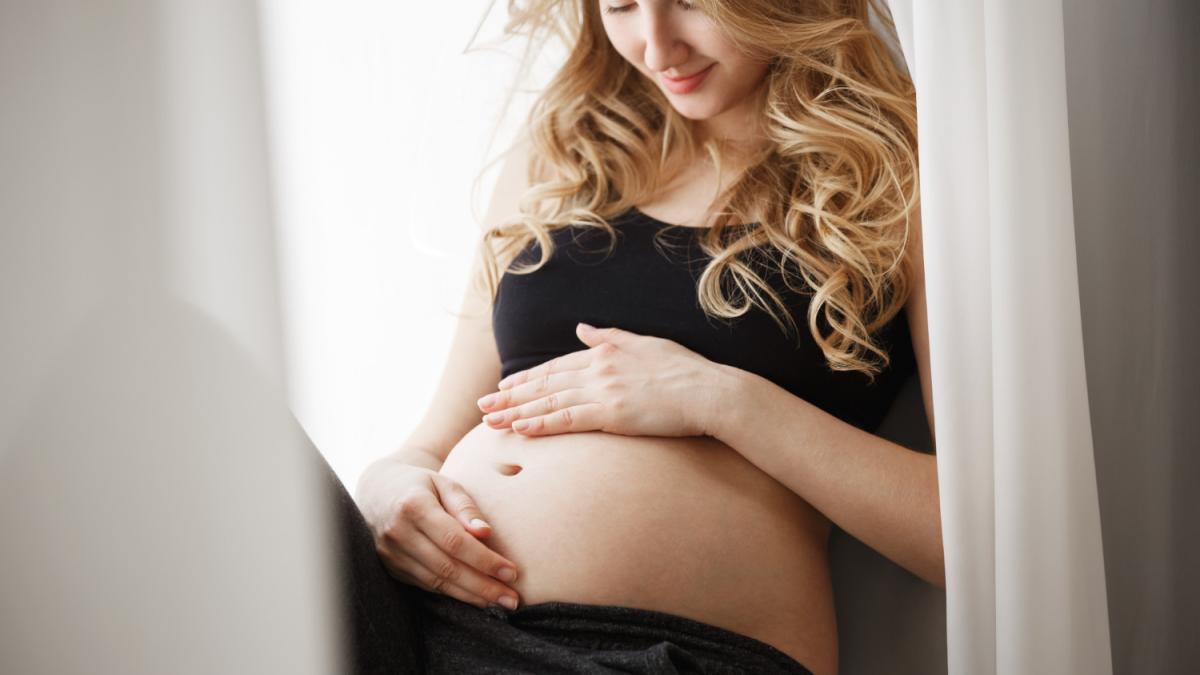 беременная девушка