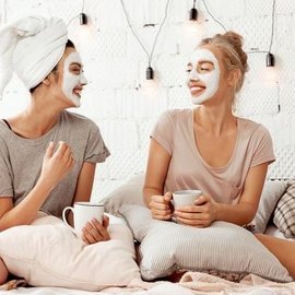 Косметологи рассказали, как часто можно использовать маски для лица