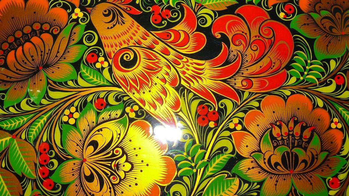 Крышка шкатулки с хохломской росписью