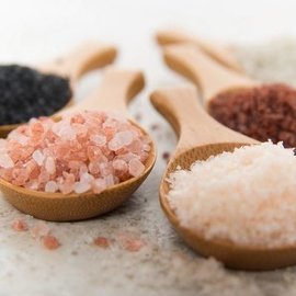 Соль для ванны: как выбрать и насладиться благотворными свойствами