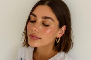 Безупречный тон без эффекта маски: 5 шагов натурального макияжа от визажистов