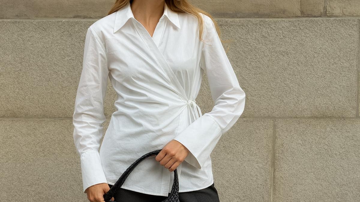 Белая рубашка и черная сумка