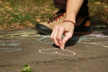 Октябрь: кому из знаков Зодиака повезет в любви?