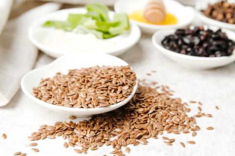 Невероятные свойства семян льна — горькая правда и сладкая польза