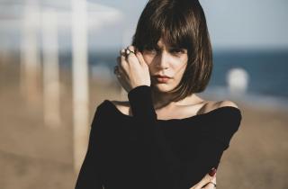 Секреты молодой стрижки: как выбрать идеальную челку и избежать ошибок