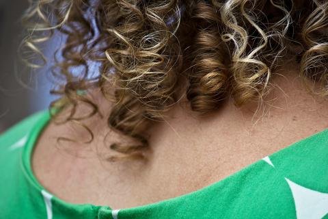 Тонкие волосы: как вернуть густоту, не тратя деньги на бесполезные средства