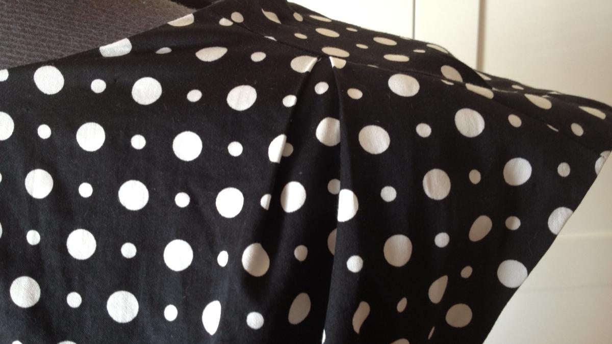 Платье в горох