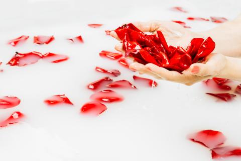 Тренды парфюмерии: почему роза стала главным ароматом, а не ваниль или жасмин