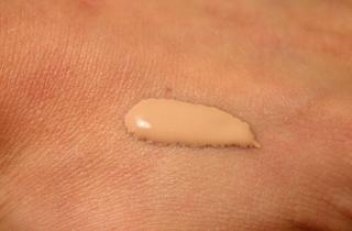 Тональный крем: 4 грубых ошибки при выборе, которые старят ваше лицо