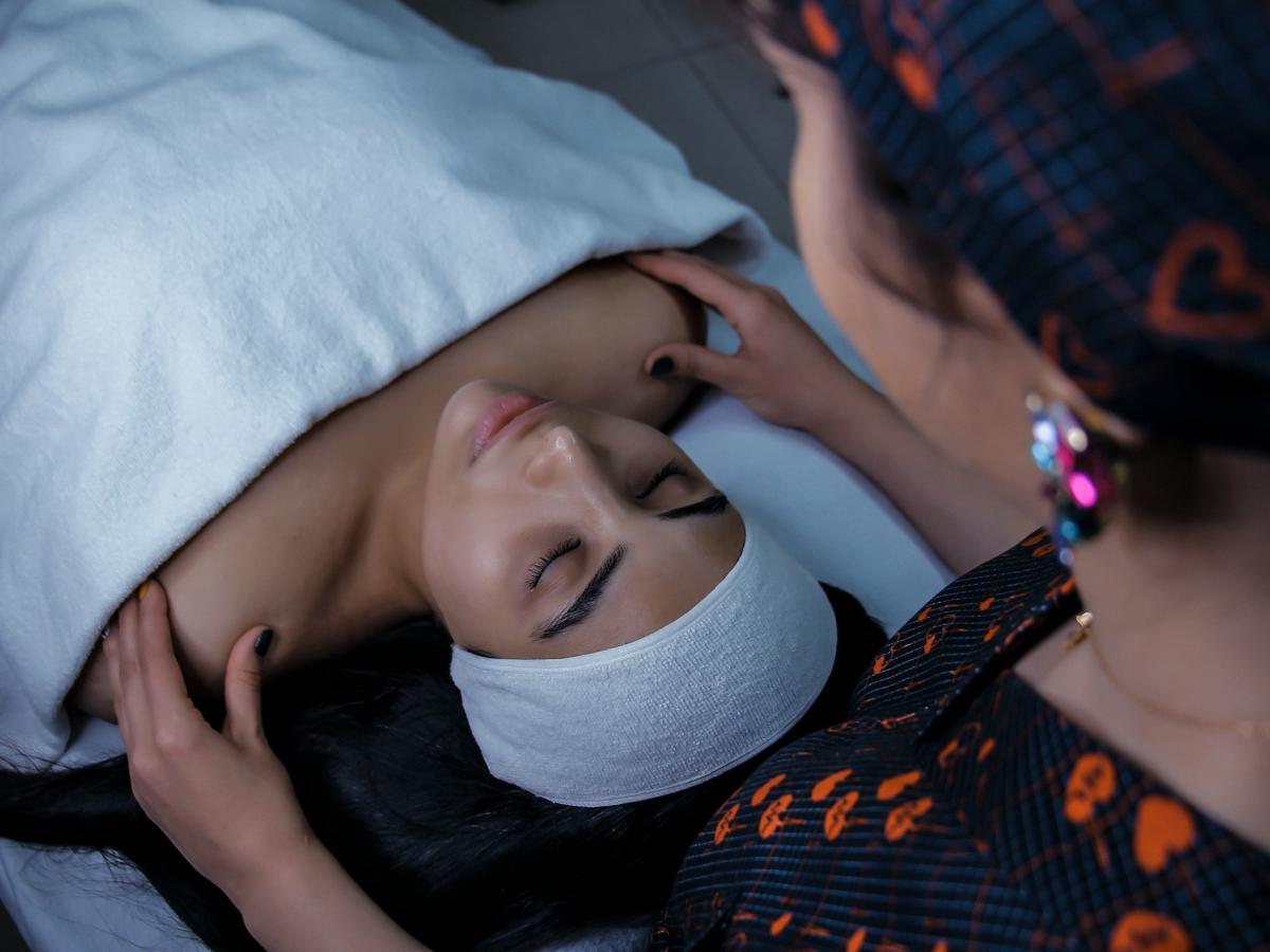 Экспресс-услуги в салоне: стоит ли ждать чуда за короткое время разбираемся с врачом