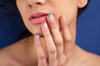 Френч миллениум: как сделать дома модный маникюр — 5 простых шагов