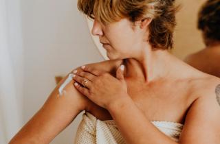 Секреты увлажнения тела: когда лосьон незаменим, а когда нужно масло