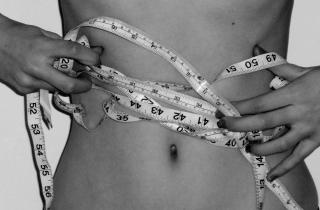 Экстремальное похудение: как VLCD ломают психику и приводят к срывам – личный опыт