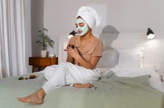 Аппаратные методы против старения: когда пора идти на аквадермагенез?