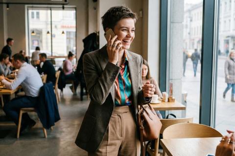 Вероника Селезнёва объяснила, почему ваша тяга к худи и джинсам — это признак высокого эмоционального интеллекта