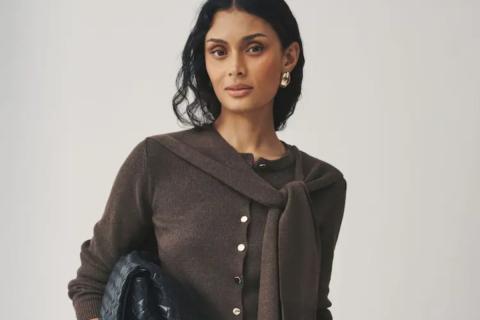 Как выбрать женский свитер: состав, вязка, посадка – все секреты в одной статье