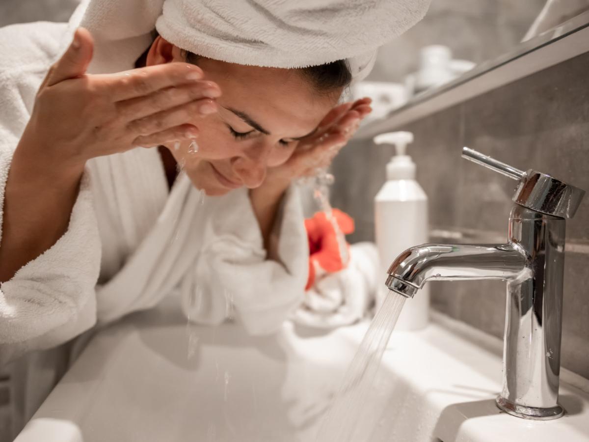 Французский дефолт старости: Секреты 30-минутной рутины, которая реставрирует клетки быстрее, чем любой доставщик пиццы