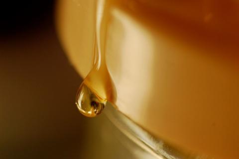 Как мед и 10 минут массажа сделают вашу кожу упругой и здоровой: узнайте больше!