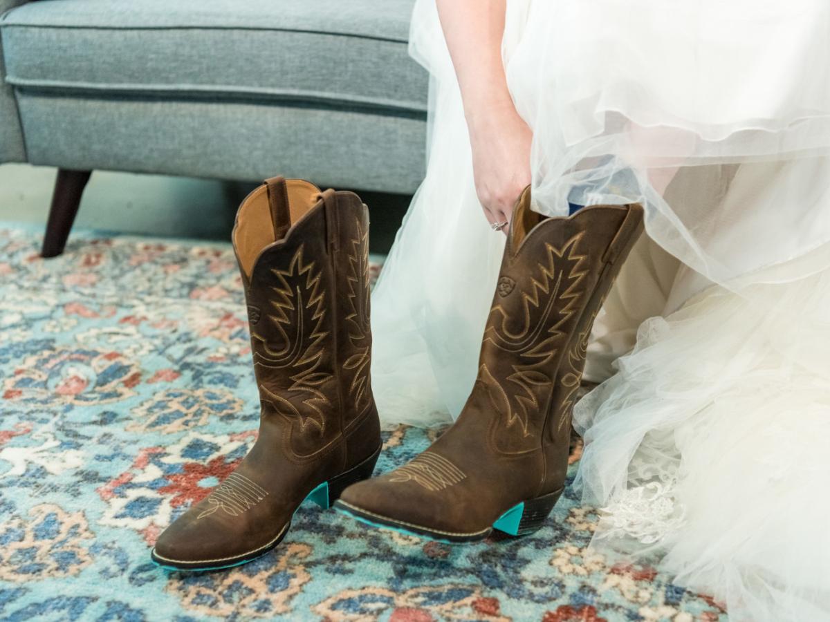 Выбор женской обуви: размер, материал, каблук всё, что нужно знать