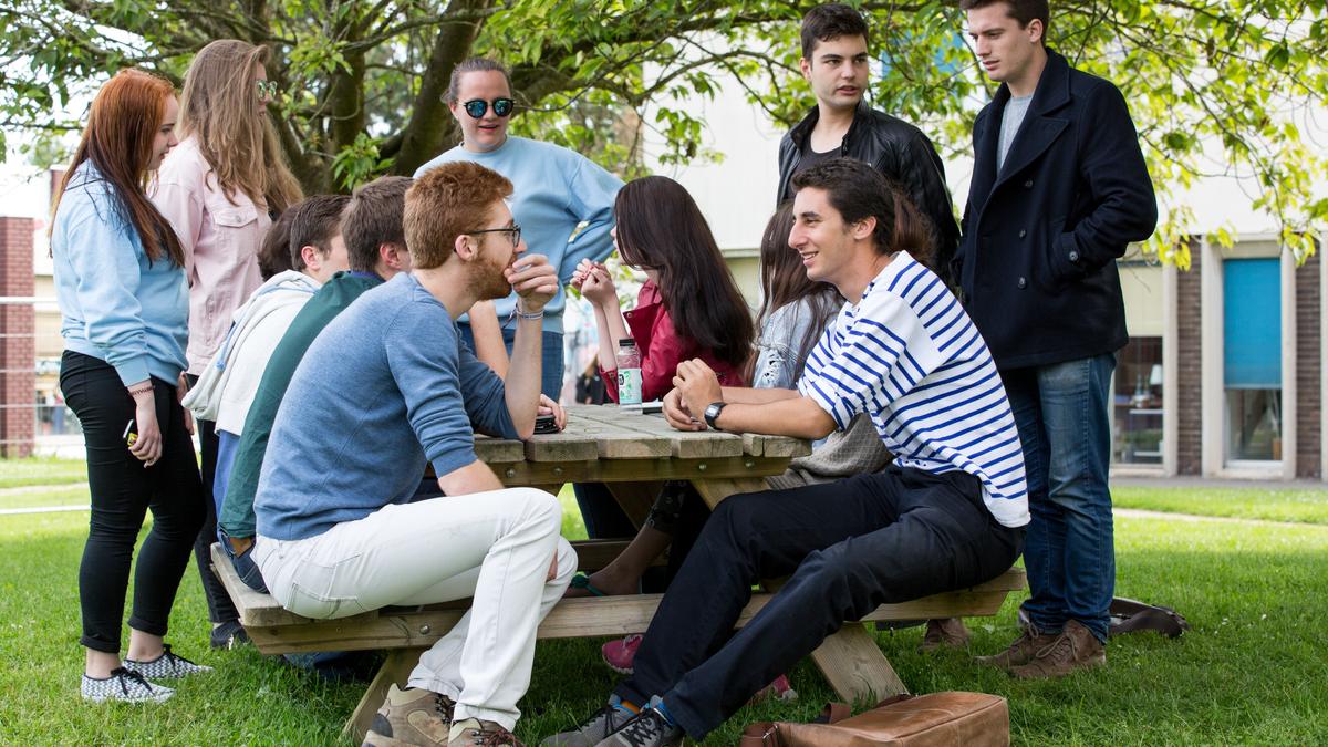 Друзья, которые могут помешать любви