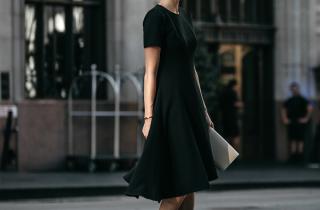 Из классики в тренд: 6 простых способов преобразить чёрное платье