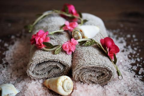 Полотенца и набор для спа