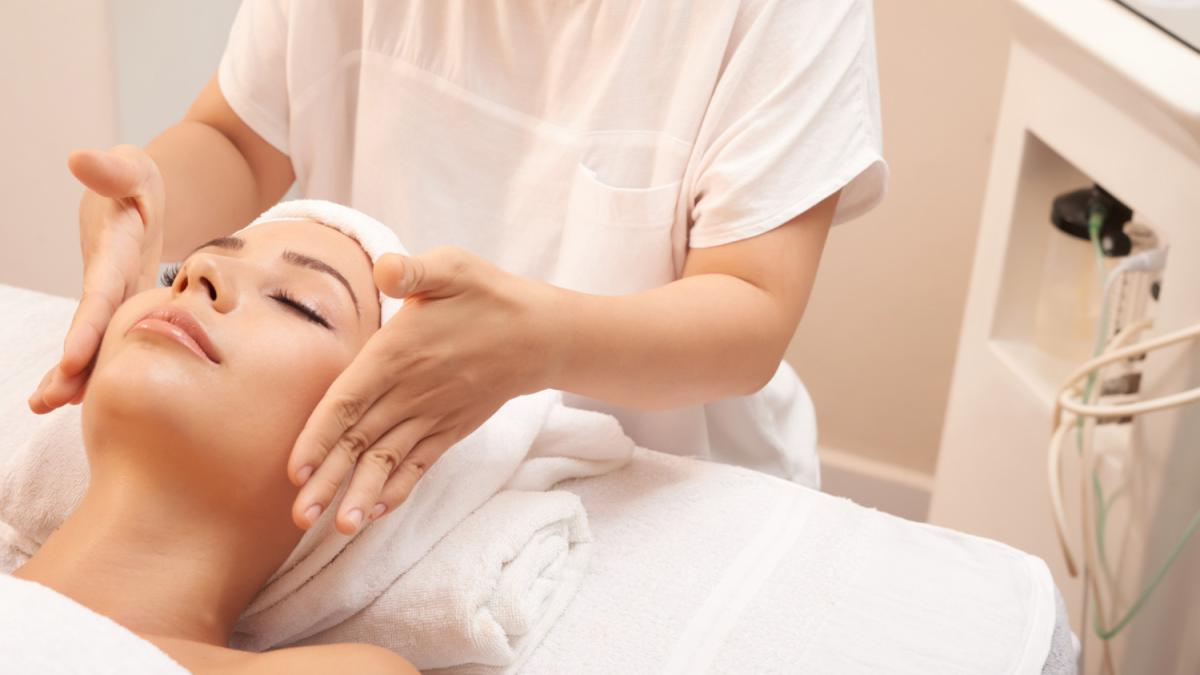 Косметолог