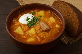 Битва на половниках: почему щи побеждают борщ в гонке за иммунитет?