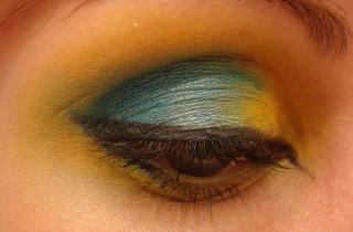 10 секретов идеальных бровей: уровень сложности и правильная форма