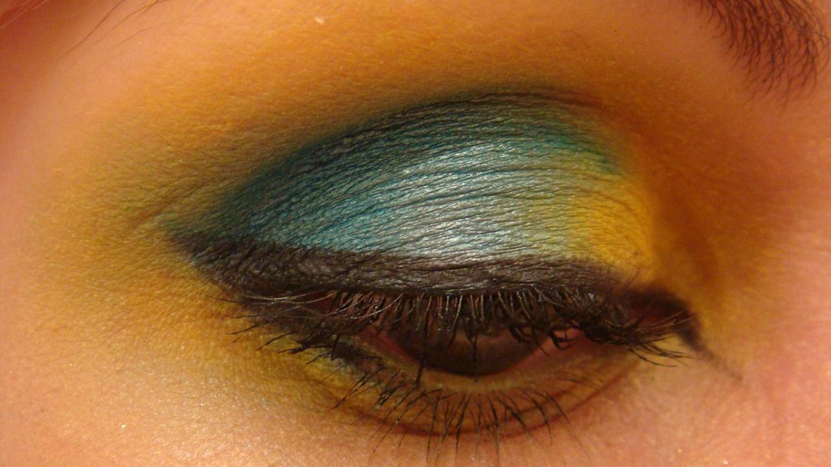 Макияж глаз