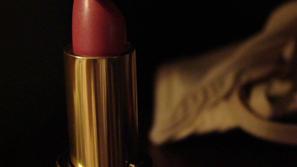 Губная помада