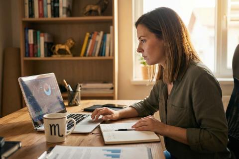 Карьера как серфинг на волне: шесть знаков зодиака достигают вершин без изнурительного труда