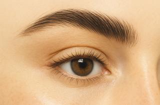 Новая эра макияжа: минимализм и натуральность выбирают все больше людей