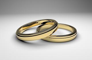 Гравировка на кольцах: как секретные надписи становятся символом эмоциональной честности