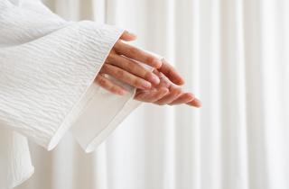 Как заблуждения о ногтях могут навредить: мифы, которые следует развенчать