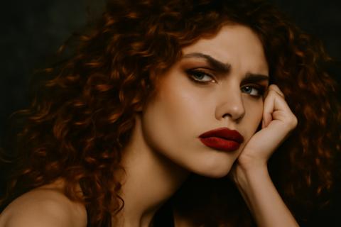 Синхронизация с космосом: почему ножницы в середине марта могут превратить прическу в солому