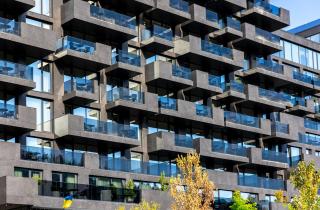 Плюсы жизни порознь: зачем пары выбирают модель LAT?