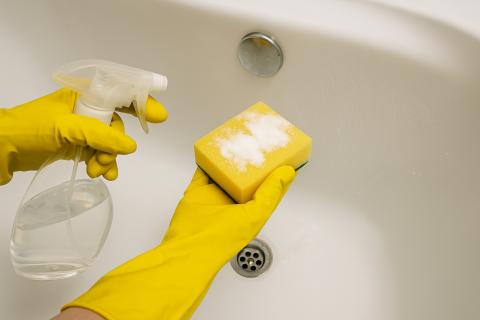 Хватит это делать! 3 устаревших совета по уборке, которые пора оставить в прошлом