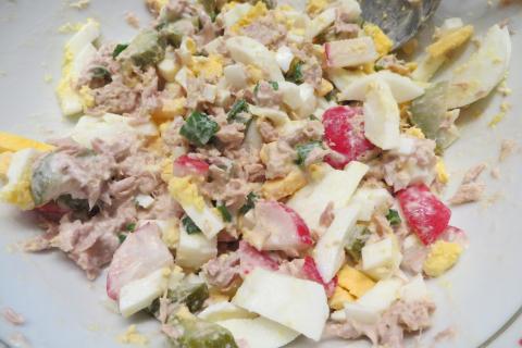 Салат с тунцом, как основа диеты: рецепт и меню на 7 дней для похудения