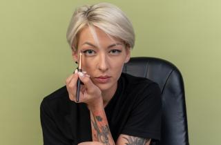 Макияж после 40: секреты идеального тона и акцентов от профессионалов